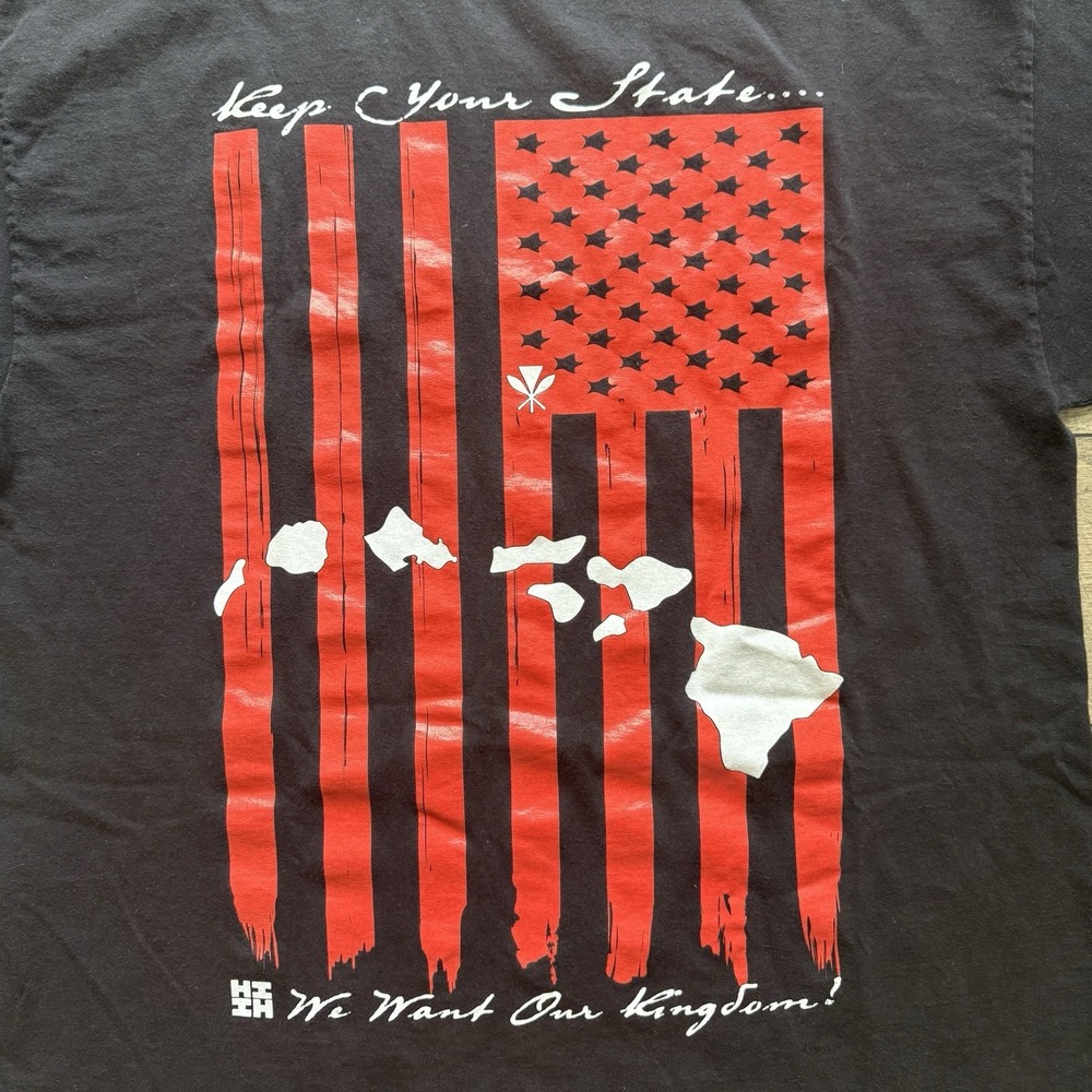 HAWAII'S FINEST Rise Up Stand Up Black and Red Flag Graphic T-shirt Mens Sz XL - Picture 3 of 6